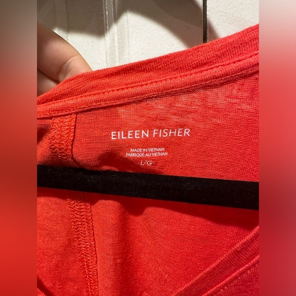 Eileen Fisher Organic Linen Jersey V-neck Tee in Red Boxy Fit Basic Length,Large - Picture 5 of 15